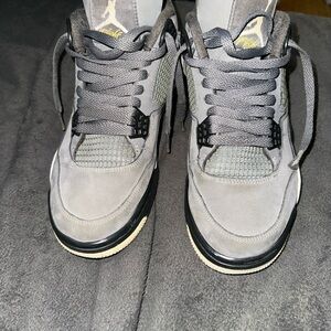 Jordan Cool Grey 4s No Box Comes With Clear Container